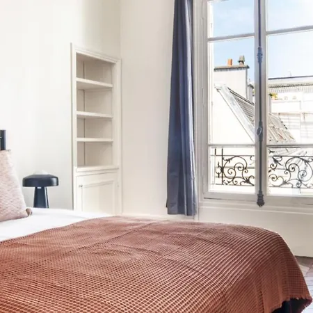Apartment Appartement Moderne De Trois Chambres